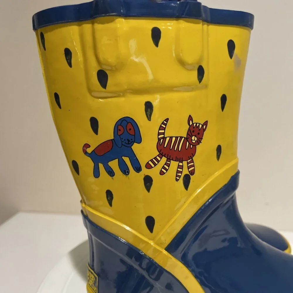 Northwest Territory Waterproof Rubber Boots Steel Shank Kids Size 9 Cats & Dogs
